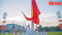 Lễ thượng cờ mừng Quốc khánh ở Lăng Chủ tịch Hồ Chí Minh