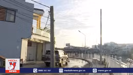 Di dời các trụ điện 'bẫy người' trước Tết Dương lịch