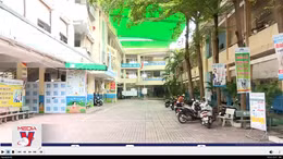 Năm học mới và nỗi lo phải đi học nhờ