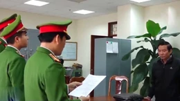 Khởi tố Trưởng phòng của BQL dự án Môi trường và biến đổi khí hậu thành phố Đồng Hới