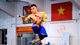 Xem các võ sĩ wushu khổ luyện trước thềm SEA Games 31