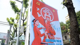 Hà Nội rực rỡ cờ hoa chào mừng 65 năm Ngày giải phóng Thủ đô