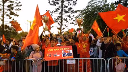 Không khí đón đoàn thể thao Việt Nam tại sân bay Nội Bài