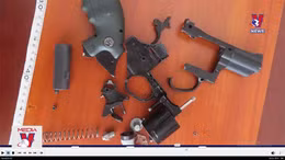 Bắt đối tượng chế tạo, tàng trữ, mua bán vũ khí quân dụng