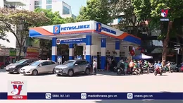 Bộ Tài chính 'từ chối' quản lý giá xăng dầu