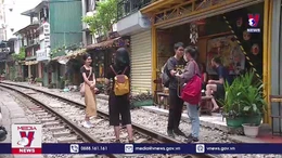 Linh hoạt 'Phố cà phê đường tàu' để phát triển du lịch