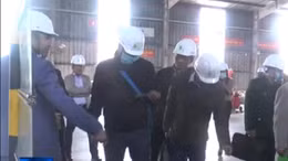 Nghi vấn doanh nghiệp đổ chất thải nguy hại xuống sông Cầu