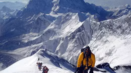 Trung Quốc đo lại chiều cao đỉnh Everest để chấm dứt tranh cãi