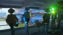 Robot và người nộm cổ vũ bóng chày thay khán giả trong mùa dịch