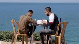 Cà phê sách ở Dải Gaza