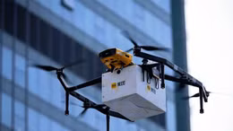 Giao thức ăn bằng thiết bị bay không người lái