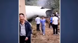 Mảnh vỡ khổng lồ từ trên trời rơi xuống Trung Quốc