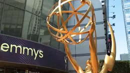 Lùi lễ trao giải Emmy do đình công ở Hollywood