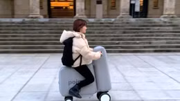 Xe máy điện bơm hơi tiện lợi, tuỳ biến hình dạng theo ý chủ nhân