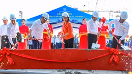 Hợp long cầu Vĩnh Tuy 2 nối 2 bờ sông Hồng