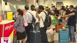 Hành khách qua cảng hàng không tăng gấp đôi cùng kỳ năm ngoái