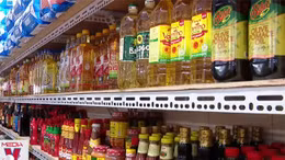 Tăng lương và giải pháp bình ổn giá