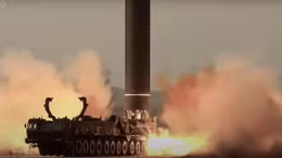 Video toàn cảnh vụ phóng tên lửa Hwasong-17 của Triều Tiên