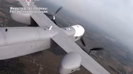 Chiêm ngưỡng UAV hạng nặng Nga mang được 1 tấn bom lần đầu cất cánh