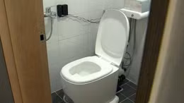 Hàn Quốc sáng chế toilet thân thiện biến chất thải thành năng lượng và tiền ảo
