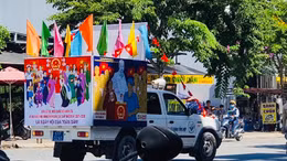 TP Hồ Chí Minh rực rỡ cờ đỏ sao vàng chào mừng ngày bầu cử 23/5