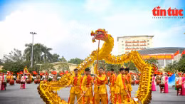 Xem màn đồng diễn võ thuật ấn tượng của 1.100 sinh viên Học viện Cảnh sát