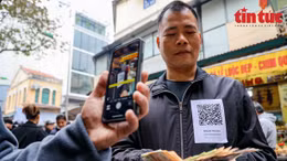 Thanh toán không dùng tiền mặt tại chợ phố cổ Hà Nội