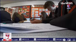 Xung quanh chuyện 'mở toang' cánh cửa đại học