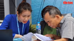 Vé máy bay nội địa tăng, khách du lịch 'săn' tour đường bộ giá rẻ