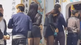 Không mặc phản cảm ở nơi thờ tự, di tích tín ngưỡng