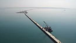 Nga khẩn trương xây cầu nối liền bán đảo Crimea