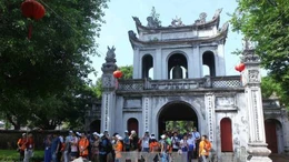 Hà Nội dừng quét vôi Văn Miếu - Quốc Tử Giám