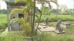 Nhiều lăng đá cổ ở Hà Nội bị lãng quên