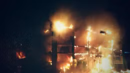 Ngân hàng bị thiêu rụi ở Mariupol, đông Ukraine