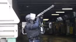 Video cảnh sát Pháp bao vây hiện trường vụ xả súng thứ 3