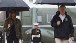 Sau khi bão Harvey tàn phá Texas, Tổng thống Trump lập tức đáp máy bay thị sát 