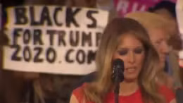 Thực hư cái chạm của Tổng thống Trump khiến vợ ‘rùng mình’