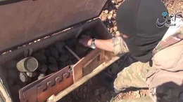 Video IS 'lượm' được vũ khí Mỹ ở Kobane