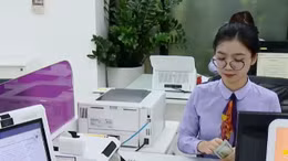 Ngân hàng tiết giảm chi phí hoạt động, chống lãng phí