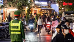 Mạnh tay xử nghiêm các vi phạm trật tự đô thị tại Hồ Tây