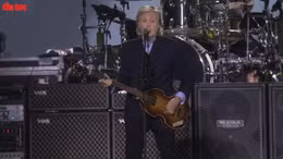 Huyền thoại âm nhạc Paul McCartney gây ấn tượng mạnh khi biểu diễn tại Argentina 