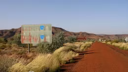 Bên trong 'thị trấn ma' nguy hiểm nhất thế giới