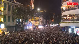 Hà Nội: Người dân đón năm mới 2024 đầy niềm vui và hy vọng