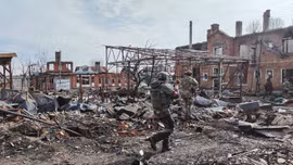 Ukraine rút khỏi Sudzha: Nga tuyên bố hoàn thành chiến dịch