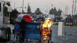 Los Angeles hỗn loạn: Biểu tình leo thang, binh sĩ Mỹ tràn xuống phố