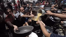 Anh, Pháp, Canada cảnh báo hậu quả với Israel liên quan đến viện trợ vào Gaza