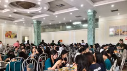 Những bữa cơm ấm tình đồng đội của khối nữ du kích miền Nam tập luyện A80