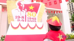 Cuộc gặp gỡ giữa mùa thu Hà Nội