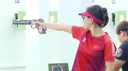 Xạ thủ Trịnh Thu Vinh rời khỏi Top 10 thế giới