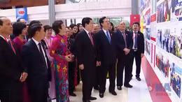 Triển lãm ảnh của TTXVN tại Đại hội Đảng bộ Chính phủ lần thứ nhất